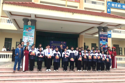 TRƯỜNG THCS NGHĨA SƠN VỚI HOẠT ĐỘNG GIÁO DỤC KỸ NĂNG SỐNG CHỦ ĐỀ “Xây dựng tình bạn đẹp – nói không với bạo lực học đường” NĂM HỌC 2024 – 2025